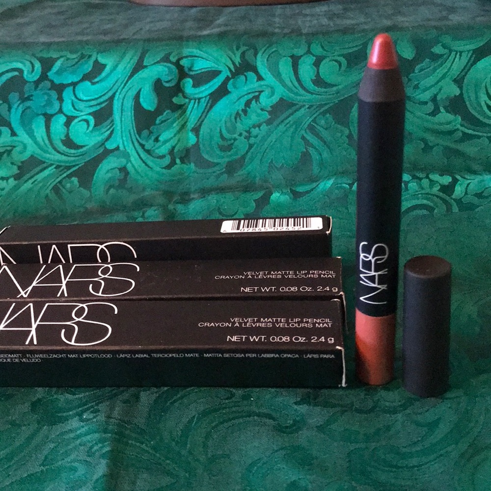 NARS VELVET MATTE LIPSTICK